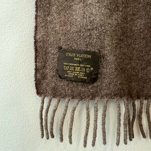 Louis Vuitton Taupe Wool Scarf